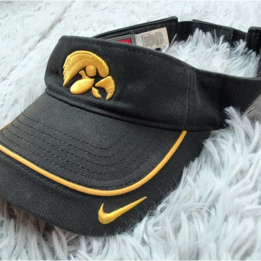 Nike Iowa Hawkeyes Visor Hat Adjustable Black Gold Embroidery Swoosh